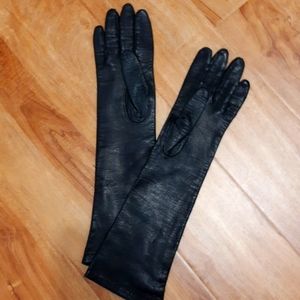 Long black elbow leather gloves